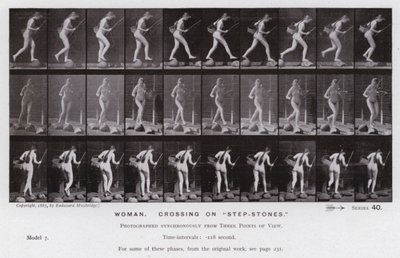 Die menschliche Figur in Bewegung: Frau, die über "Trittsteine" geht von Eadweard Muybridge