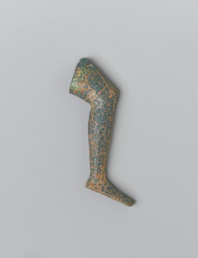 Kleine blaugrüne undurchsichtige Glas-Menschenbein von einer Einlegefigur von Egyptian