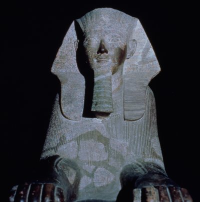 Eine Sphinx der Königin Hatschepsut, aus dem Totentempel der Hatschepsut, Neues Reich (Granit) von Egyptian 18th Dynasty