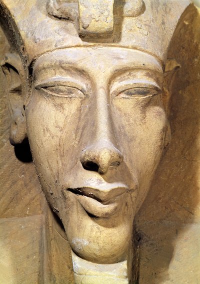 Büste von Amenophis IV. (Echnaton) (ca. 1364-1347 v. Chr.) aus dem Tempel von Amun, Karnak, ca. 1353-1337 v. Chr. (Detail) von Egyptian 18th Dynasty