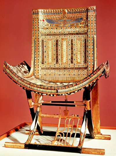 Der kirchliche Thron des Pharaos, aus dem Grab von Tutanchamun (ca. 1370-52 v. Chr.) Neues Reich (intarsiertes Holz) von Egyptian 18th Dynasty
