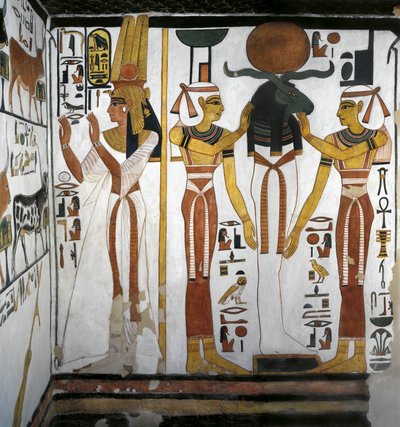 Ägypten, Theben, Luxor, Tal der Königinnen, Grab von Nefertari, Anbau zur Vorkammer, Wandmalereien, Königin vor göttlicher Entität, die Osiris darstellt, ruht in Ra im Kreis der Göttinnen Isis und Nephthys von Egyptian 19th Dynasty