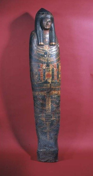 Sarkophag für eine junge Frau namens Herrin des Hauses Djed-montu-iues-ankh, Ehefrau von Pamiu, Dritte Zwischenzeit, 850-730 v. Chr. (polychrome Gesso) von Egyptian 22nd Dynasty