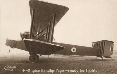4-Motoriges Handley Page Flugzeug, flugbereit von English Photographer