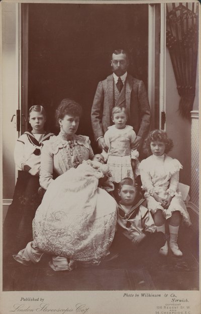 Albert Edward und Prinzessin Alexandra mit ihrer Familie von English Photographer