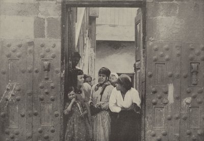 Alte Steintüren, Tiberias, eine Stadt am See Genezareth, in deren Nähe unser Erlöser? von English Photographer