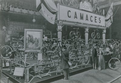Fahrräder in Gamages von English Photographer