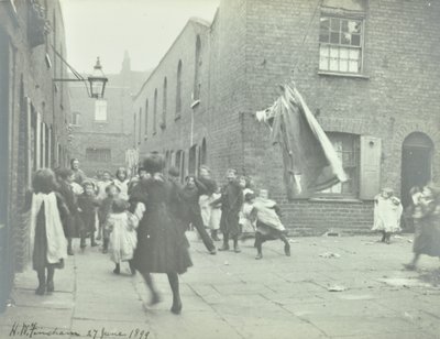 Bishops Court: Gesamtansicht, London, 1899 von English Photographer
