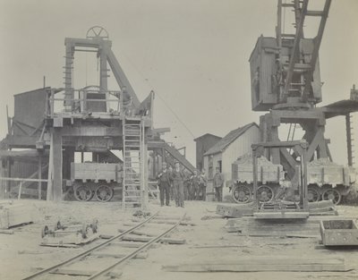 Blackwall Tunnel: Schacht und Arbeiter während des Tunnelbaus, 1893 von English Photographer