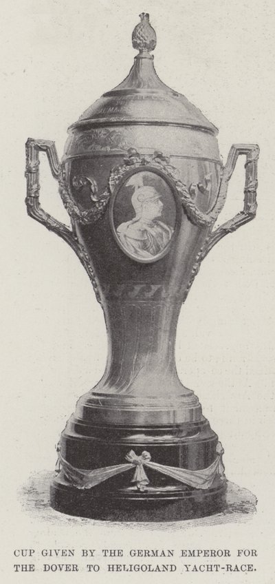 Pokal des deutschen Kaisers für das Dover-Helgoland-Yachtrennen von English Photographer