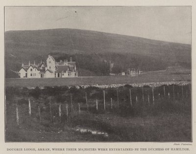 Dougrie Lodge, Arran, wo Ihre Majestäten von der Herzogin von Hamilton empfangen wurden von English Photographer