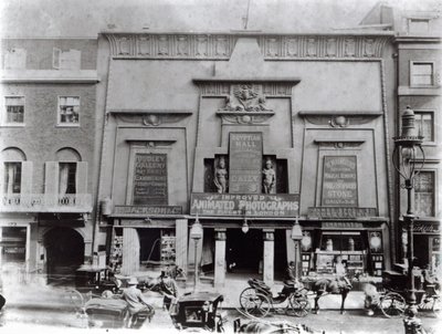 Egyptian Hall, Piccadilly 1895 von English Photographer