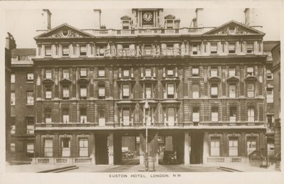 Euston Hotel, London von English Photographer