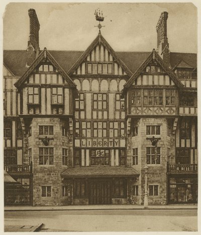 Fassade des Liberty Kaufhauses von English Photographer