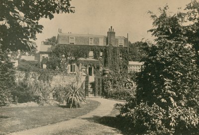 Gad’s Hill Place, bei Rochester, vom Garten an der Rückseite, Residenz von Charles Dickens, 1857-70 von English Photographer
