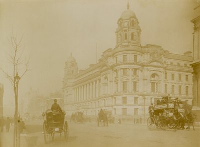 Allgemeine Ansicht des neuen Kriegsministeriums in Whitehall von English Photographer