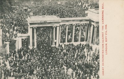 Große Demonstration gegen das Lizenzgesetz, London, 27. September 1908 von English Photographer