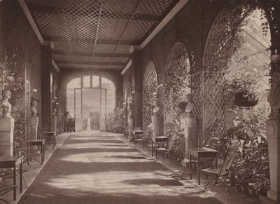 Holland House, London: Wintergarten vom Ballsaal aus von English Photographer