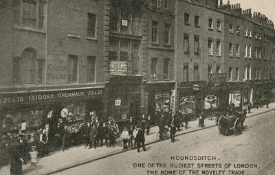 Houndsditch, eine der belebtesten Straßen Londons, das Zuhause des Neuheitengeschäfts, London von English Photographer