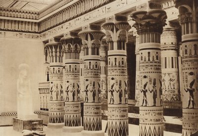 Innenraum des Ägyptischen Museums mit dem Philae-Portikus von English Photographer