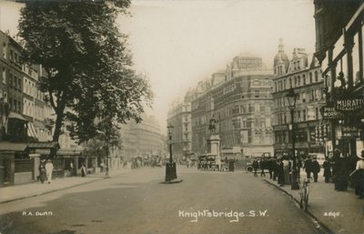 Knightsbridge, London von English Photographer