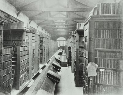 Bibliothek, Sion College, Victoria Embankment, City of London, 1885 von English Photographer