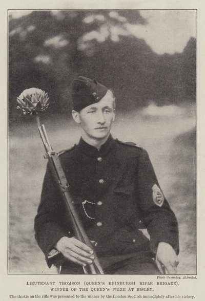 Leutnant Thomson (Queens Edinburgh Rifle Brigade), Gewinner des Queens Prize in Bisley von English Photographer