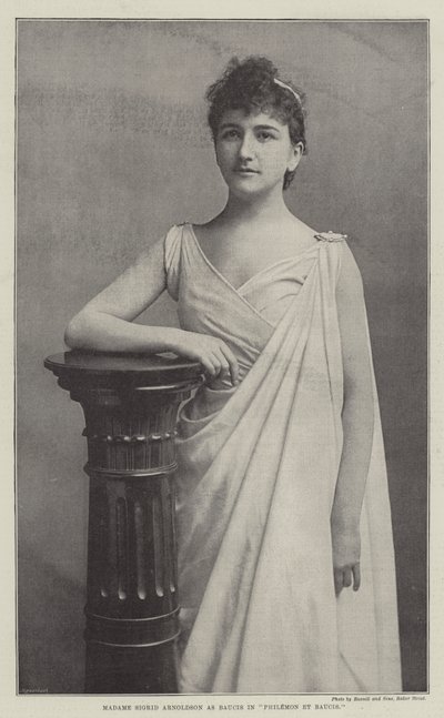 Madame Sigrid Arnoldson als Baucis in Philemon et Baucis von English Photographer