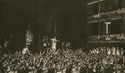 Max Reinhardts Oedipus Rex mit John Martin-Harvey im Jahr 1912 von English Photographer