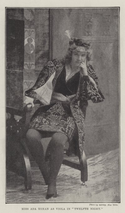 Miss Ada Rehan als Viola in Was ihr wollt von English Photographer