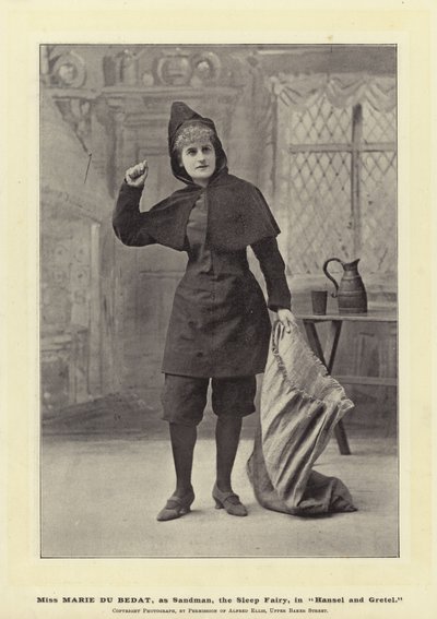 Miss Marie Du Bedat als Sandmann, die Schlaf-Fee, in Hänsel und Gretel von English Photographer
