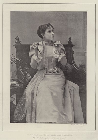 Miss Olga Nethersole in The Transgressor, im Court Theatre von English Photographer