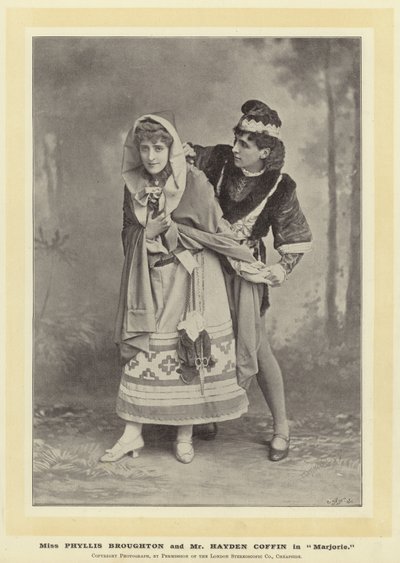 Miss Phyllis Broughton und Mr Hayden Coffin in Marjorie von English Photographer