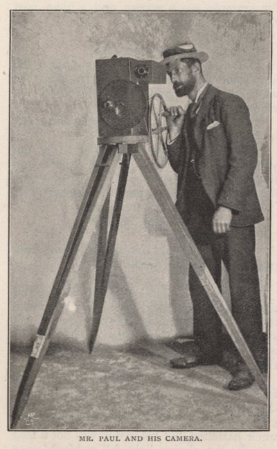 Herr R W Paul und seine Kamera von English Photographer