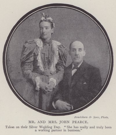 Herr und Frau John Pearce (s/w Foto) von English Photographer
