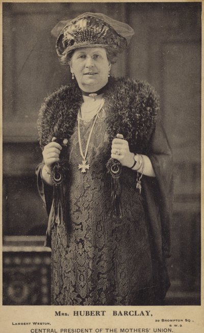 Mrs Hubert Barclay von English Photographer