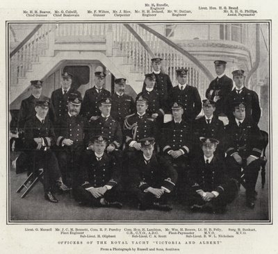 Offiziere der königlichen Yacht Victoria und Albert von English Photographer