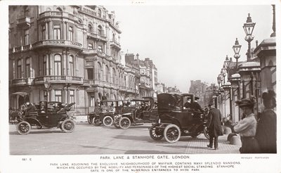 Park Lane und Stanhope Gate von English Photographer