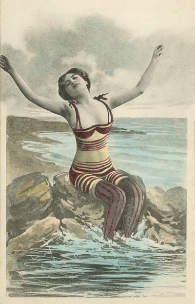 Hübsches Mädchen in ungewöhnlichem gestreiftem Badeanzug mit Leggings von English Photographer