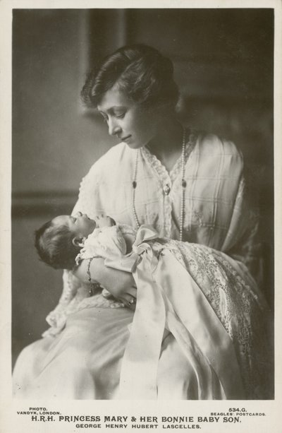Prinzessin Mary, Viscountess Lascelles, mit ihrem ältesten Sohn George von English Photographer