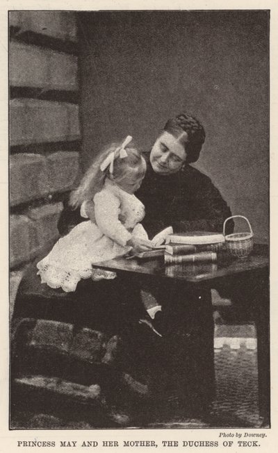 Prinzessin May und ihre Mutter, die Herzogin von Teck von English Photographer