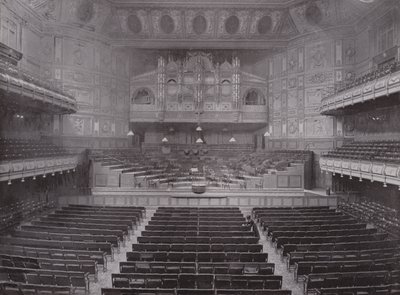 Queens Hall, Langham Place von English Photographer