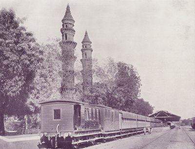 Bahnhof und Minarette, Ahmedabad von English Photographer