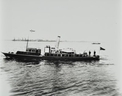 S.S. Beatrice, ein Schiff auf der Themse, 1898 von English Photographer