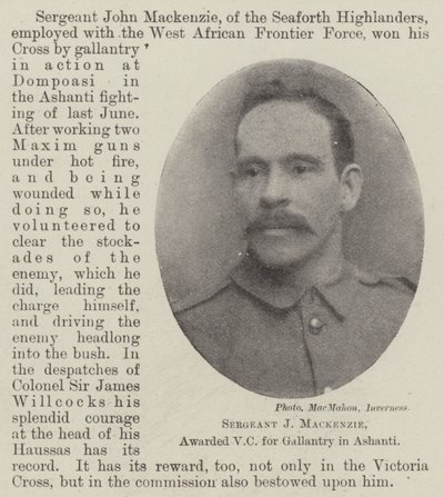 Sergeant J Mackenzie, mit dem Victoria-Kreuz für Tapferkeit in Ashanti ausgezeichnet von English Photographer