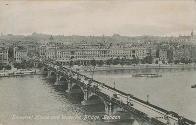 Somerset House und Waterloo Bridge, London von English Photographer