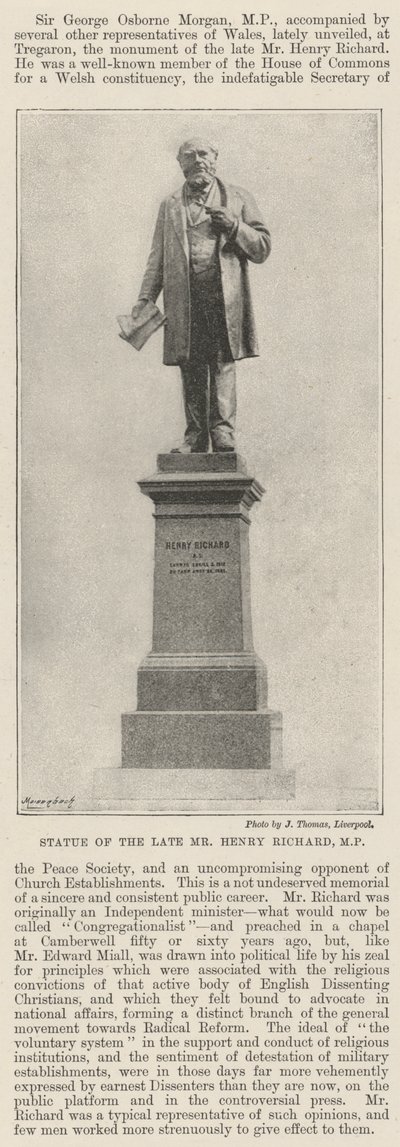 Statue des verstorbenen Herrn Henry Richard, MP von English Photographer