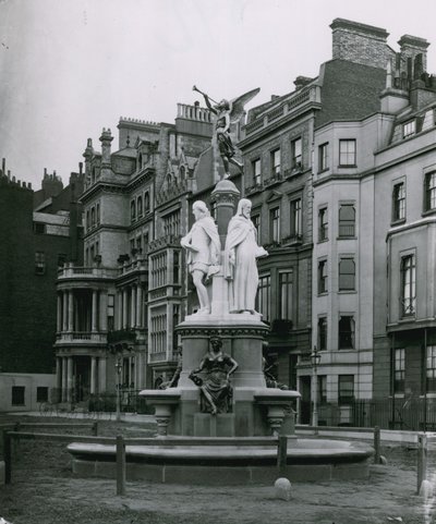 Der Brown-Brunnen, Park Lane, London von English Photographer