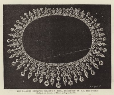 Die Diamantkette, die eine Tiara bildet, präsentiert von Ihrer Majestät der Königin von English Photographer