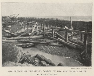 Die Auswirkungen des Sturms, Wrack der neuen Meeresstraße in Scarborough von English Photographer